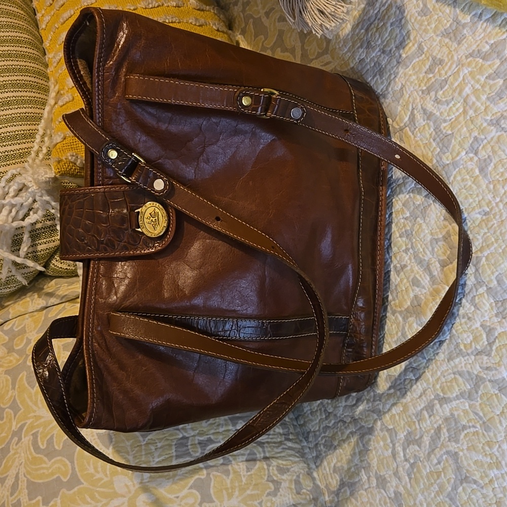 Brahmin leather purse 👛